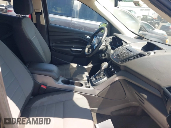 2014 Ford Escape SE with VIN 1FMCU9GX9EUA18422, listed as a IAAI auction lot 42765689 with 153,235 mi miles and . Bid and sale history available at DreamBid. Image 5.