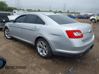 2012 Ford Taurus SEL z VIN 1FAHP2EW1CG132855, wystawiony jako IAAI lot #42256022 z przebiegiem 177 749 mil mil oraz . Historia ofert i sprzedaży dostępna na DreamBid. Obrazek 3.