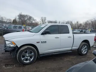 2017 Ram 1500 Big Horn z VIN 1C6RR7GT2HS721143, wystawiony jako IAAI lot #41634614 z przebiegiem 141 991 mil mil oraz . Historia ofert i sprzedaży dostępna na DreamBid. Obrazek 15.