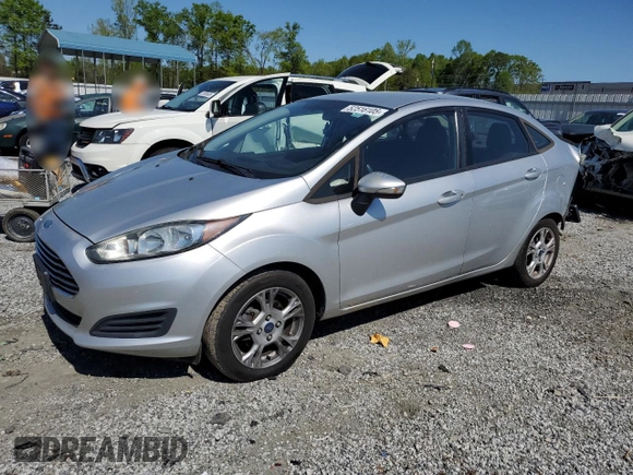 2014 Ford Fiesta SE with VIN 3FADP4BJ1EM171084, listed as a Copart auction lot 52516105 with 188,054 mi miles and Salvage Title. Bid and sale history available at carsss.com. Image 1.