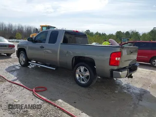2007 Chevrolet Silverado 1500 LT w/1LT with VIN 2GCEC19J771721896, listed as a IAAI auction lot 41703914 with 217,121 mi miles. Bid and sale history available at carsss.com. Image 3.