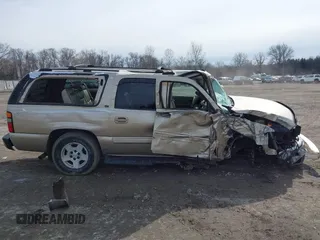 2005 Chevrolet Suburban LT with VIN 3GNFK16Z95G159688, listed as a IAAI auction lot 41492030 with 233,009 mi miles and . Bid and sale history available at DreamBid. Image 11.