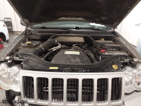 2008 Jeep Grand Cherokee Laredo with VIN 1J8GR48K88C108967, listed as a IAAI auction lot 41306142 with 190,786 mi miles. Bid and sale history available at carsss.com. Image 10.