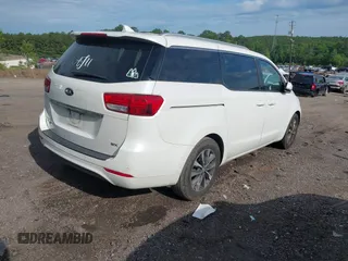 2016 Kia Sedona SX with VIN KNDMC5C12G6141461, listed as a IAAI auction lot 42200862 with 183,859 mi miles and . Bid and sale history available at carsss.com. Image 4.