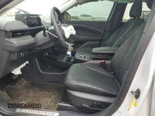 2022 Ford Mustang Mach-E Premium with VIN 3FMTK3SU8NMA49231, listed as a Copart auction lot 61208175 with 20,863 mi miles and Salvage title. Bid and sale history available at DreamBid. Image 7.