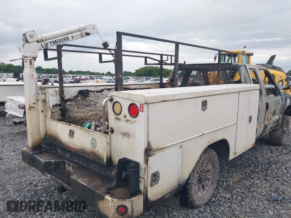 1999 Ford F-250 XL with VIN 1FTNX21F0XEA66495, listed as a IAAI auction lot 42451917 with Not provided miles and . Bid and sale history available at DreamBid. Image 13.