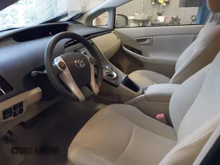 2011 Toyota Prius I with VIN JTDKN3DU0B0252634, listed as a IAAI auction lot 41769304 with 156,182 mi miles. Bid and sale history available at carsss.com. Image 5.