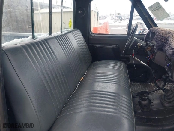 1988 Ford Pickup with VIN 1FTEF14Y3JKB65847, listed as a IAAI auction lot 41621145 with 53,993 mi miles. Bid and sale history available at carsss.com. Image 8.