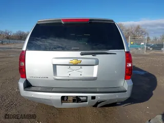 2013 Chevrolet Suburban LT with VIN 1GNSKJE70DR314805, listed as a IAAI auction lot 41120145 with 178,769 mi miles. Bid and sale history available at carsss.com. Image 17.