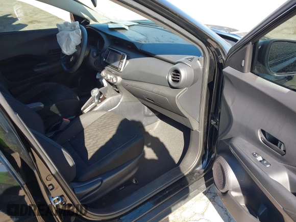 2021 Nissan Kicks S with VIN 3N1CP5BV6ML540480, listed as a IAAI auction lot 41822119 with 34,241 mi miles. Bid and sale history available at carsss.com. Image 5.
