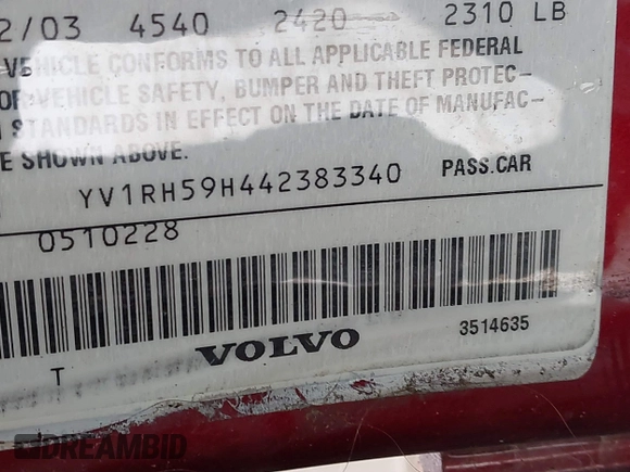 2004 Volvo S60 with VIN YV1RH59H442383340, listed as a IAAI auction lot 41454188 with 148,703 mi miles. Bid and sale history available at carsss.com. Image 9.
