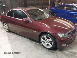 2009 BMW 3 Series 328i xDrive z VIN WBAWC33539PC87767, wystawiony jako IAAI lot #41988576 z przebiegiem 122 842 mil mil oraz . Historia ofert i sprzedaży dostępna na DreamBid. Obrazek 1.