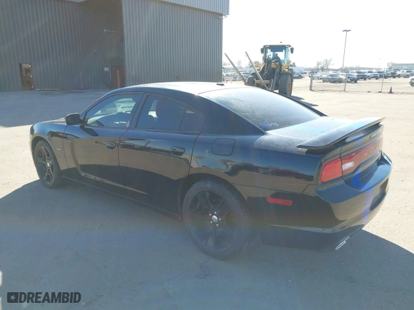 2011 Dodge Charger RT Plus with VIN 2B3CL5CT7BH616785, listed as a IAAI auction lot 41679154 with 113,800 mi miles. Bid and sale history available at carsss.com. Image 3.