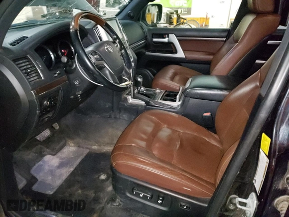 2017 Toyota Land Cruiser z VIN JTMCY7AJ0H4052142, wystawiony jako Copart lot #47658165 z przebiegiem 185 313 mil mil oraz Czysty tytuł • Clean title. Historia ofert i sprzedaży dostępna na DreamBid. Obrazek 7.