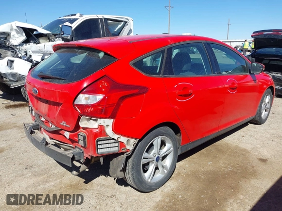 2014 Ford Focus SE with VIN 1FADP3K28EL265726, listed as a IAAI auction lot 41761931 with 86,740 mi miles. Bid and sale history available at carsss.com. Image 4.