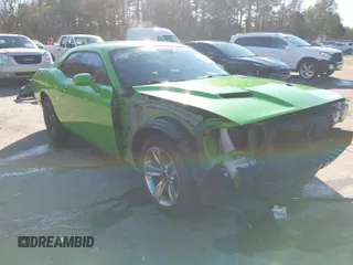2017 Dodge Challenger SXT z VIN 2C3CDZAG6HH622387, wystawiony jako IAAI lot #41163048 z przebiegiem 120 671 mil mil oraz . Historia ofert i sprzedaży dostępna na DreamBid. Obrazek 1.