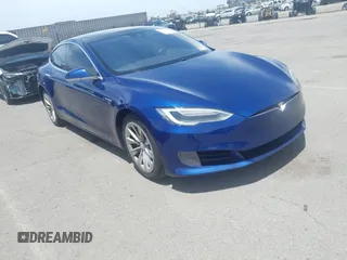 2016 Tesla Model S 70 с VIN 5YJSA1E19GF156501, выставлен на аукционе IAAI как лот 42244757 с пробегом 113 579 миль миль и . История ставок и продаж доступна на DreamBid. Изображение 1.