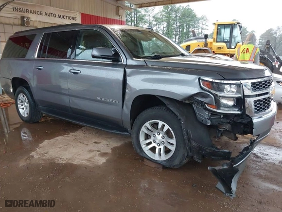 2020 Chevrolet Suburban LT with VIN 1GNSKHKC0LR282818, listed as a IAAI auction lot 41539280 with 116,041 mi miles. Bid and sale history available at carsss.com. Image 1.