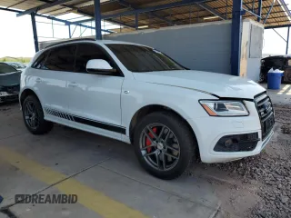 2016 Audi SQ5 Premium Plus with VIN WA1CCAFP7GA010585, listed as a Copart auction lot 63868824 with 295,481 mi miles and Salvage Title. Bid and sale history available at carsss.com. Image 4.