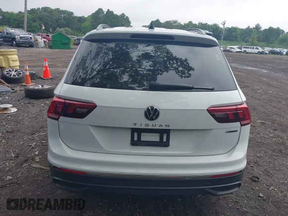 2022 Volkswagen Tiguan S with VIN 3VV0B7AX2NM080597, listed as a IAAI auction lot 39936601 with 28,208 mi miles. Bid and sale history available at carsss.com. Image 16.