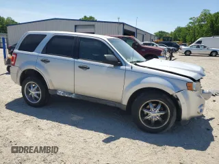 2011 Ford Escape XLS with VIN 1FMCU9C77BKC43743, listed as a Copart auction lot 54683435 with 186,928 mi miles and Clean title. Bid and sale history available at DreamBid. Image 4.