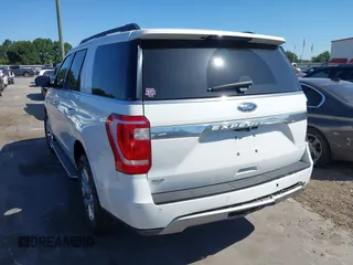 2021 Ford Expedition XLT z VIN 1FMJU1HT6MEA89025, wystawiony jako IAAI lot #42232063 z przebiegiem 46 854 mil mil oraz . Historia ofert i sprzedaży dostępna na DreamBid. Obrazek 3.