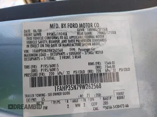 2009 Ford Focus SE z VIN 1FAHP35N79W262568, wystawiony jako IAAI lot #41288346 z przebiegiem 138 902 mil mil oraz . Historia ofert i sprzedaży dostępna na DreamBid. Obrazek 9.