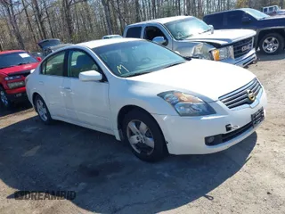 2007 Nissan Altima 2.5 S with VIN 1N4AL21E57N407946, listed as a IAAI auction lot 42003105 with 171,030 mi miles. Bid and sale history available at carsss.com. Image 1.