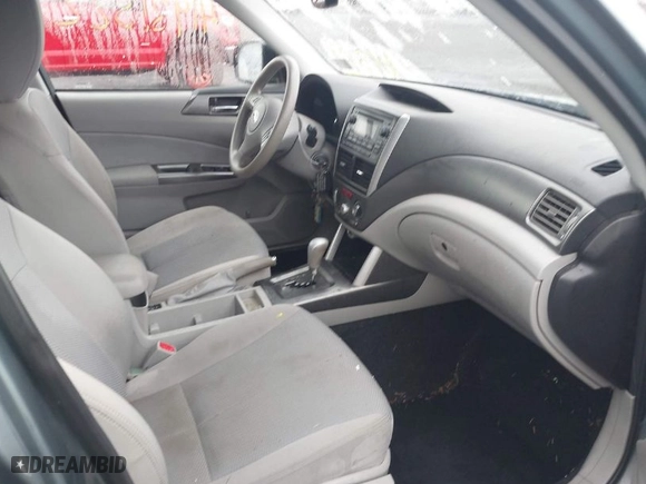 2012 Subaru Forester 2.5X Premium with VIN JF2SHADC3CH401819, listed as a IAAI auction lot 41931522 with 183,127 mi miles. Bid and sale history available at carsss.com. Image 5.