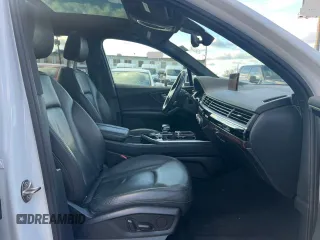2017 Audi Q7 Premium Plus with VIN WA1LAAF72HD005719, listed as a Copart auction lot 52650635 with 154,276 mi miles and Clean Title. Bid and sale history available at carsss.com. Image 5.