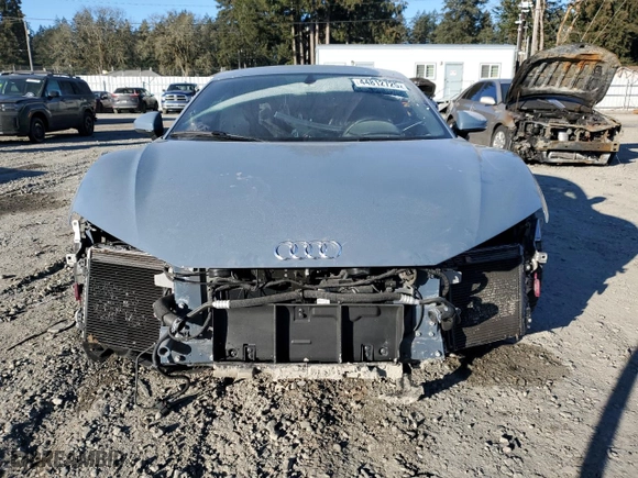 2021 Audi R8 Coupe V10 with VIN WUABAAFX8M7900919, listed as a Copart auction lot 44812725 with 21390 miles and Salvage Title. Bid and sale history available at carsss.com. Image 5.