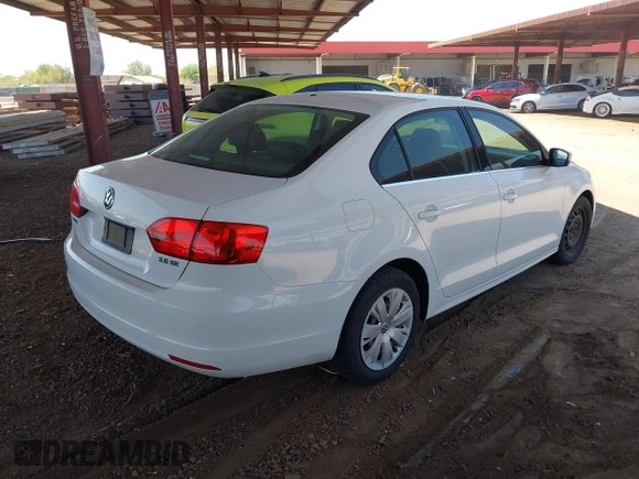2013 Volkswagen Jetta SE with VIN 3VWDX7AJ0DM370393, listed as a IAAI auction lot 42731730 with 99,249 mi miles and . Bid and sale history available at DreamBid. Image 4.