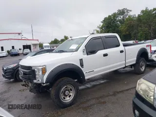 2018 Ford Super Duty F-250 SRW XL with VIN 1FT7W2BTXJEB84089, listed as a IAAI auction lot 40456238 with 180,297 mi miles. Bid and sale history available at carsss.com. Image 17.
