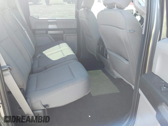 2020 Ford F-150 XL z VIN 1FTEW1CP7LKE32919, wystawiony jako IAAI lot #41082048 z przebiegiem 61 278 mil mil oraz . Historia ofert i sprzedaży dostępna na DreamBid. Obrazek 8.