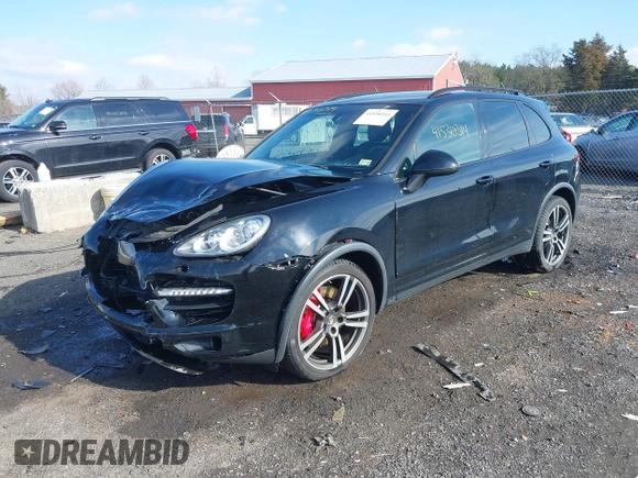2012 Porsche Cayenne Turbo z VIN WP1AC2A23CLA84310, wystawiony jako IAAI lot #41530314 z przebiegiem 103 859 mil mil oraz . Historia ofert i sprzedaży dostępna na DreamBid. Obrazek 6.
