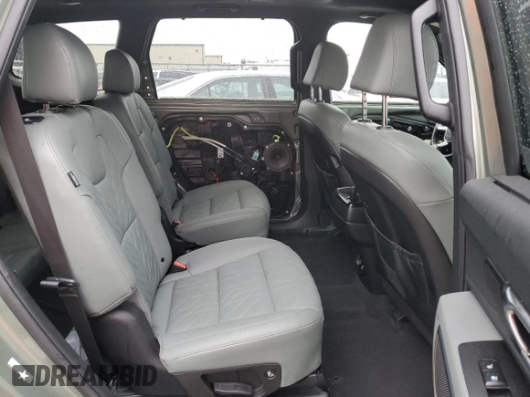2024 Kia Telluride SX Prestige with VIN 5XYP5DGC6RG430632, listed as a Copart auction lot 84682464 with 38,880 mi miles and Salvage title. Bid and sale history available at DreamBid. Image 11.