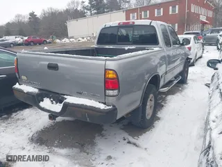 2002 Toyota Tundra SR5 with VIN 5TBBT44182S302560, listed as a IAAI auction lot 41371071 with 230,800 mi miles. Bid and sale history available at carsss.com. Image 4.