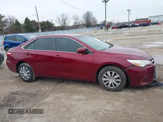 2016 Toyota Camry XLE with VIN 4T1BF1FKXGU533008, listed as a IAAI auction lot 41957727 with 184,022 mi miles. Bid and sale history available at carsss.com. Image 13.