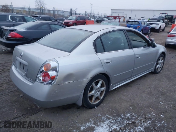 2003 Nissan Altima SE z VIN 1N4BL11E33C302441, wystawiony jako IAAI lot #41156458 z przebiegiem 123 796 mil mil oraz . Historia ofert i sprzedaży dostępna na DreamBid. Obrazek 4.