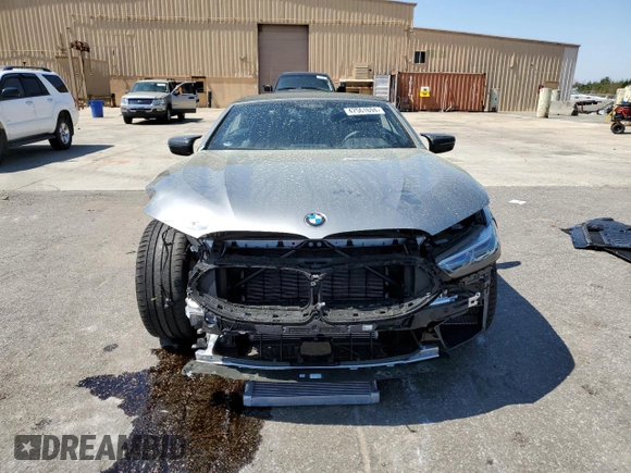 2020 BMW M8 Competition z VIN WBSDZ0C08LCD28171, wystawiony jako Copart lot #47561694 z przebiegiem Nie podano mil oraz . Historia ofert i sprzedaży dostępna na DreamBid. Obrazek 5.