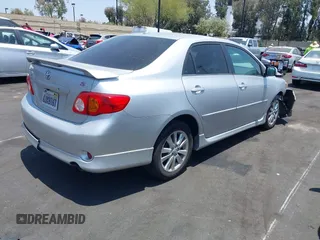 2010 Toyota Corolla z VIN 1NXBU4EE9AZ236385, wystawiony jako IAAI lot #42591900 z przebiegiem 185 946 mil mil oraz . Historia ofert i sprzedaży dostępna na DreamBid. Obrazek 4.