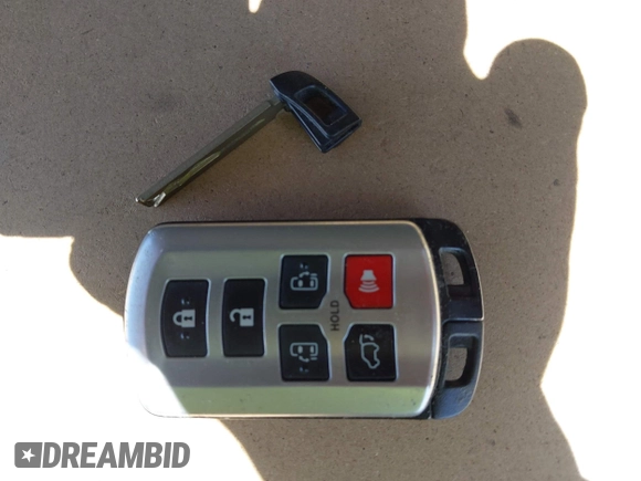 2017 Toyota Sienna XLE Auto Access Seat with VIN 5TDYZ3DC3HS849191, listed as a IAAI auction lot 42138309 with 80,324 mi miles and . Bid and sale history available at DreamBid. Image 11.