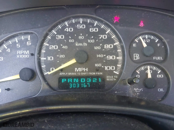 2000 Chevrolet Silverado 1500 with VIN 1GCEC14W2YE176211, listed as a IAAI auction lot 41393061 with 303,167 mi miles. Bid and sale history available at carsss.com. Image 7.