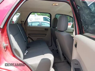 2009 Ford Escape XLS z VIN 1FMCU02799KA20370, wystawiony jako IAAI lot #42811109 z przebiegiem 195 451 mil mil oraz . Historia ofert i sprzedaży dostępna na DreamBid. Obrazek 8.