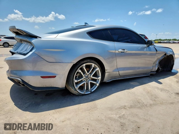 2022 Ford Mustang GT z VIN 1FA6P8CF5N5148696, wystawiony jako Copart lot #64045025 z przebiegiem 23 300 mil mil oraz Szkoda całkowita • Salvage title. Historia ofert i sprzedaży dostępna na DreamBid. Obrazek 3.