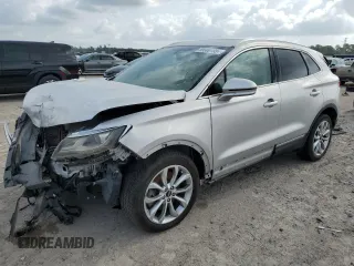 2016 Lincoln MKC Select z VIN 5LMCJ2C9XGUJ05222, wystawiony jako Copart lot #55500735 z przebiegiem 104 831 mil mil oraz Szkoda całkowita • Salvage title. Historia ofert i sprzedaży dostępna na DreamBid. Obrazek 1.