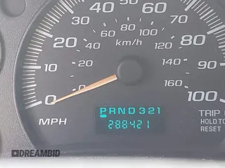 2007 Chevrolet Express Passenger z VIN 1GAHG39U571200083, wystawiony jako IAAI lot #41763512 z przebiegiem 288 421 mil mil oraz . Historia ofert i sprzedaży dostępna na DreamBid. Obrazek 12.