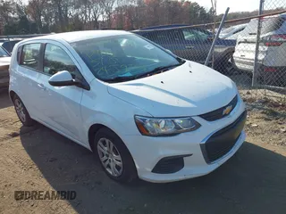 2017 Chevrolet Sonic LT z VIN 1G1JG6SG7H4144638, wystawiony jako IAAI lot #40916776 z przebiegiem 267 325 mil mil oraz . Historia ofert i sprzedaży dostępna na DreamBid. Obrazek 1.