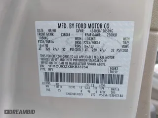2008 Ford Escape XLT with VIN 1FMCU93ZX8KB33764, listed as a IAAI auction lot 42037456 with 195,047 mi miles. Bid and sale history available at carsss.com. Image 9.