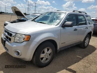 2008 Ford Escape XLS z VIN 1FMCU92Z48KB25600, wystawiony jako Copart lot #63178825 z przebiegiem 151 316 mil mil oraz Czysty tytuł • Clean title. Historia ofert i sprzedaży dostępna na DreamBid. Obrazek 1.